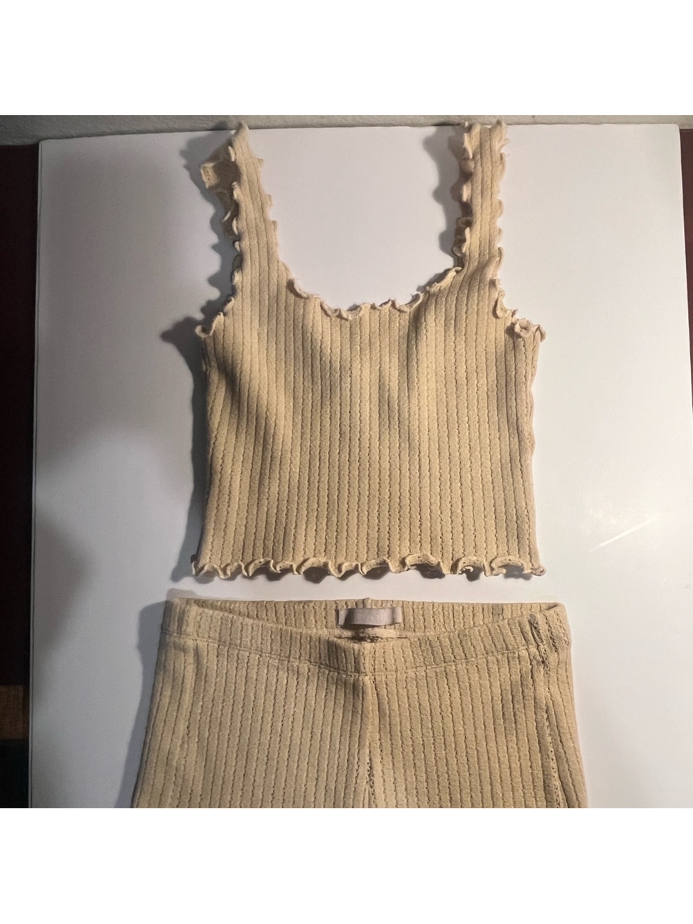 Top & Bottom - INDAH BRAND - Lounge set size small 🤎🤎🤎
